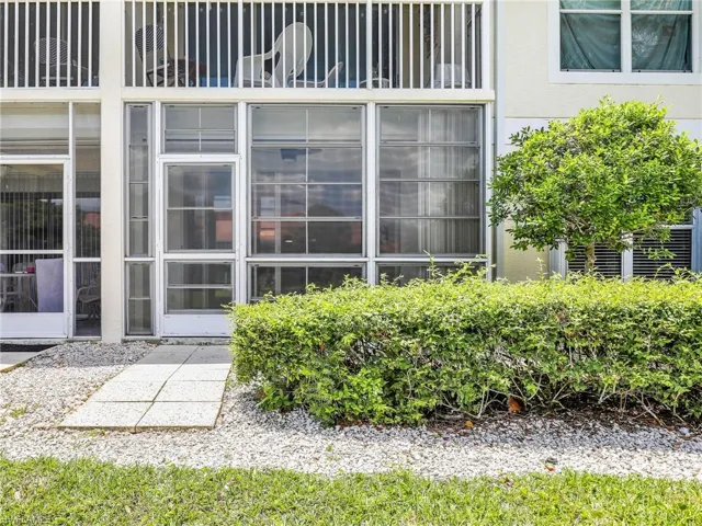 4970  Deerfield  WAY, Naples, FL 34110