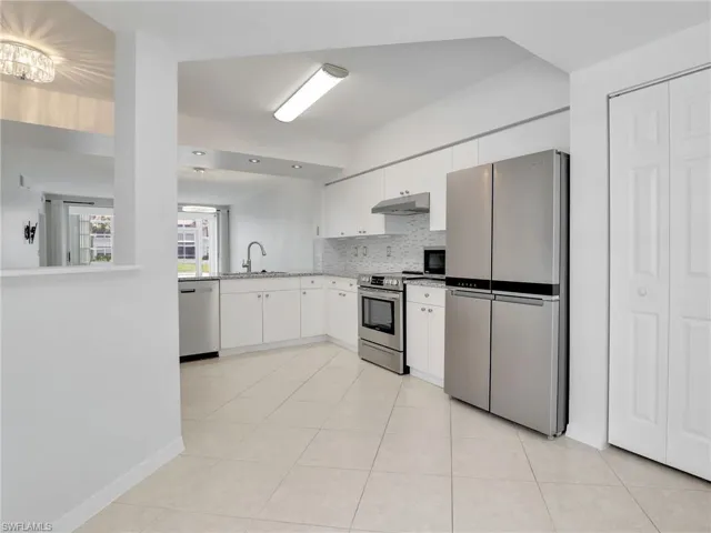 4970  Deerfield  WAY, Naples, FL 34110