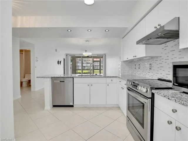 4970  Deerfield  WAY, Naples, FL 34110