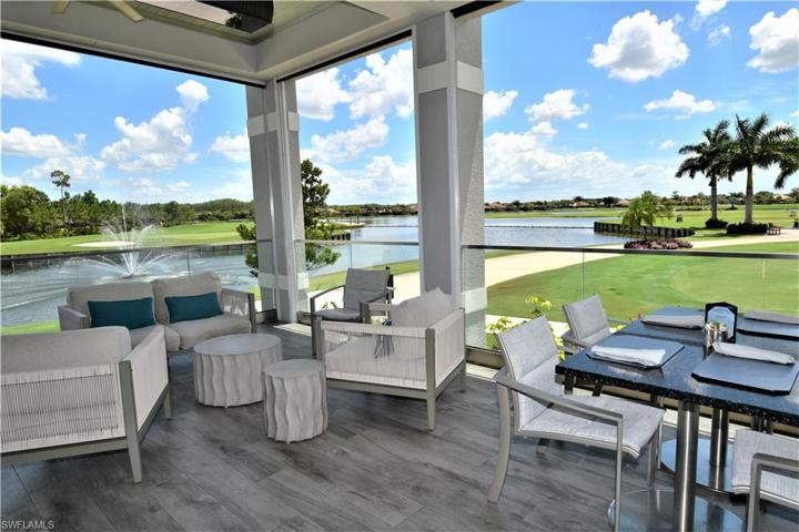 Verandah dining