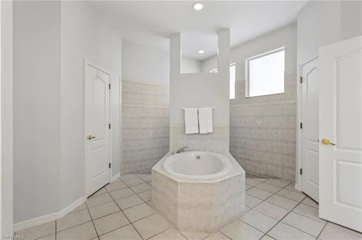 5307 Sw 25th Pl, Cape Coral, Florida 33914