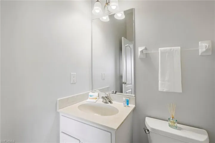 5307 Sw 25th Pl, Cape Coral, Florida 33914