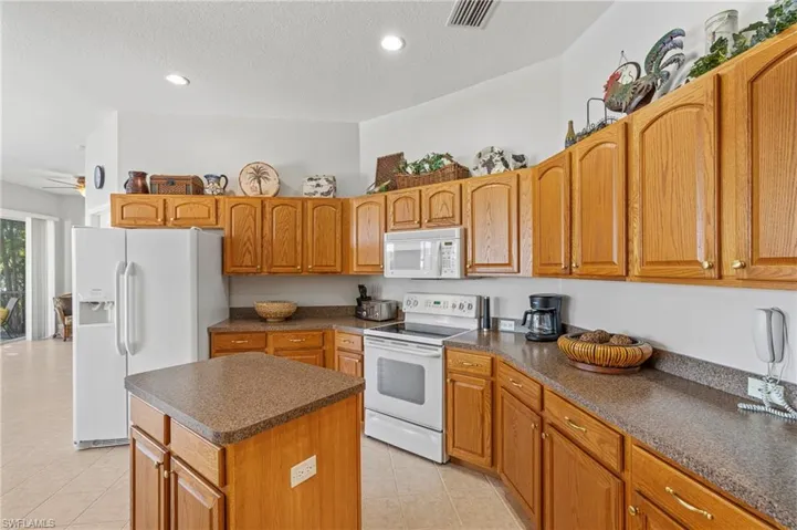 5307 Sw 25th Pl, Cape Coral, Florida 33914