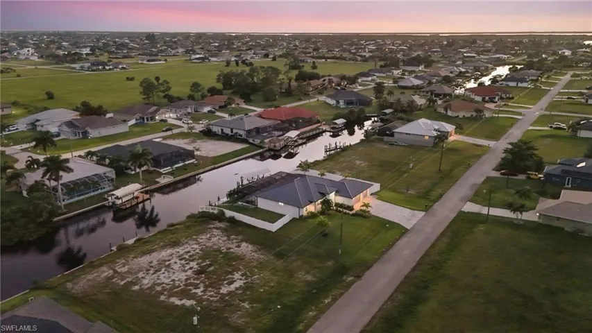 3302 Nw 18th St, Cape Coral, Florida 33993
