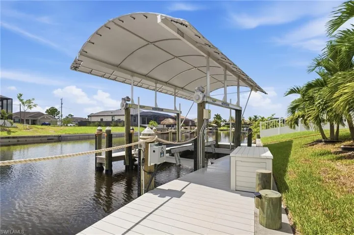 3302 Nw 18th St, Cape Coral, Florida 33993