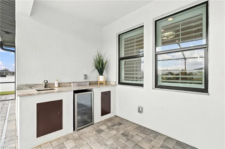 3302 Nw 18th St, Cape Coral, Florida 33993