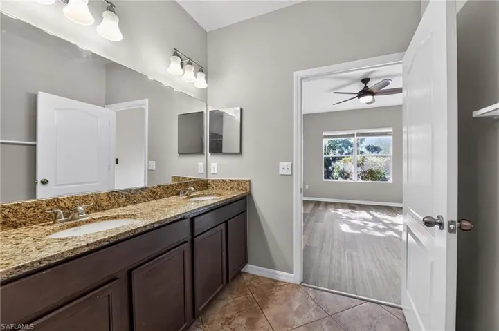 1717 Trailwater St, Ruskin, Florida 33570