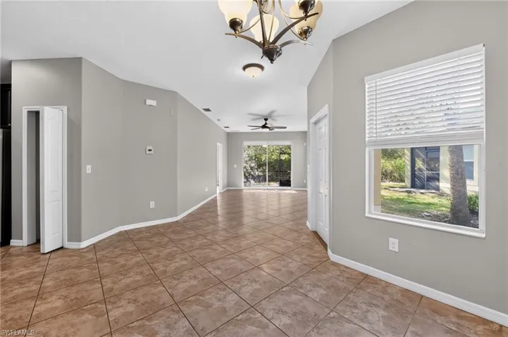 1717 Trailwater St, Ruskin, Florida 33570