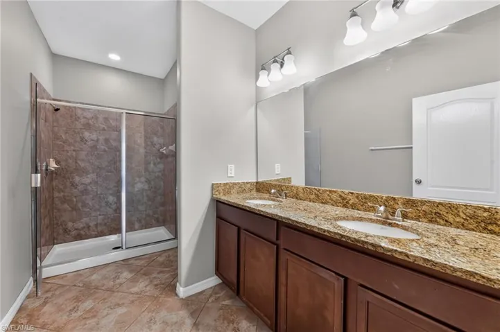 1717 Trailwater St, Ruskin, Florida 33570