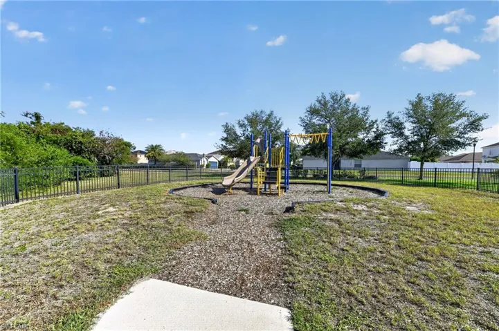 1717 Trailwater St, Ruskin, Florida 33570