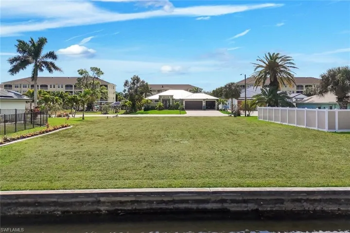 2005  Ottersrest  LN, Cape Coral, FL 33990