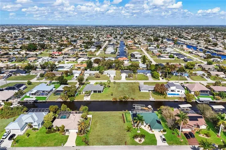 2005  Ottersrest  LN, Cape Coral, FL 33990