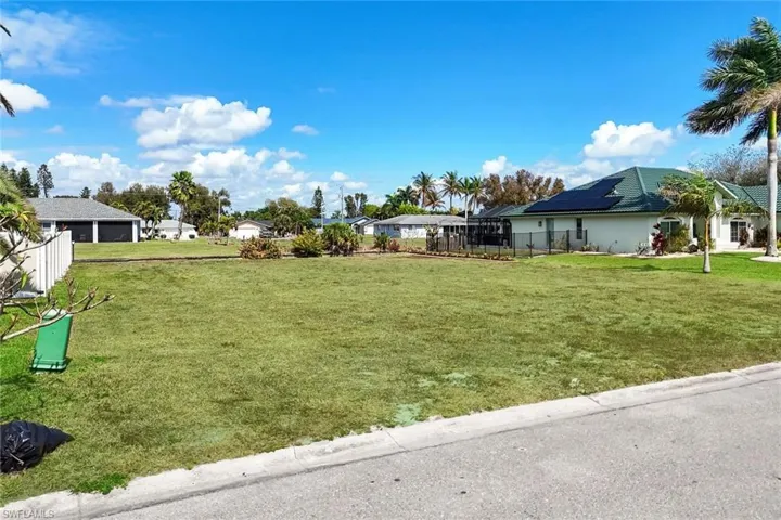 2005  Ottersrest  LN, Cape Coral, FL 33990