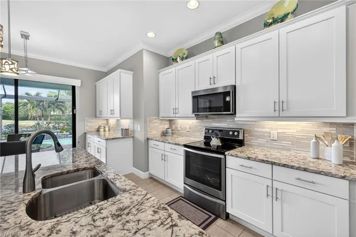 11910  White Stone  DR, Fort Myers, FL 33913