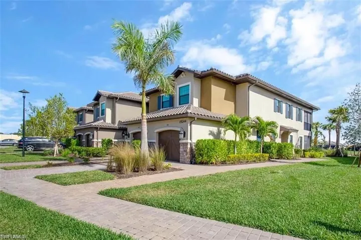 15244 Zeno Way 104, Naples, Florida 34114