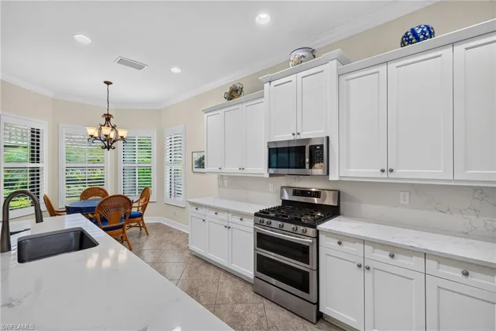 3804 Columbia Ct, Naples, Florida 34119