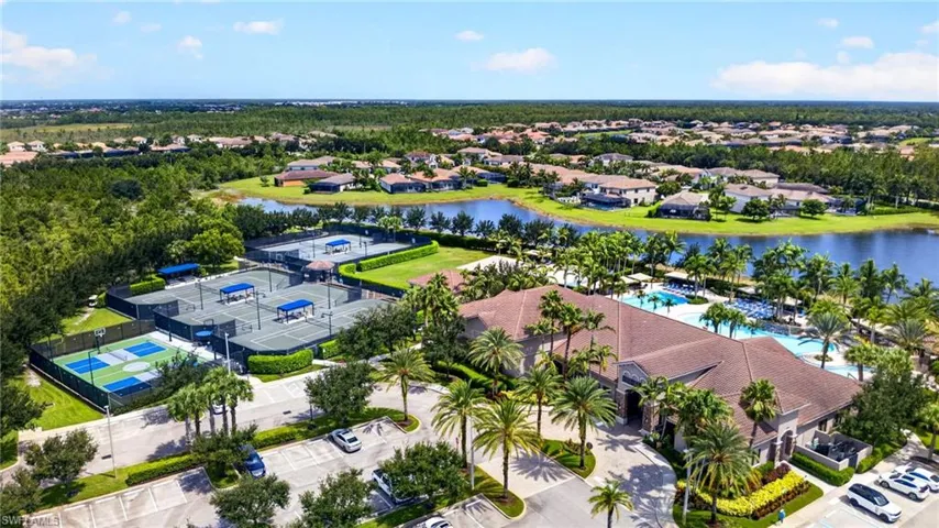 3804 Columbia Ct, Naples, Florida 34119