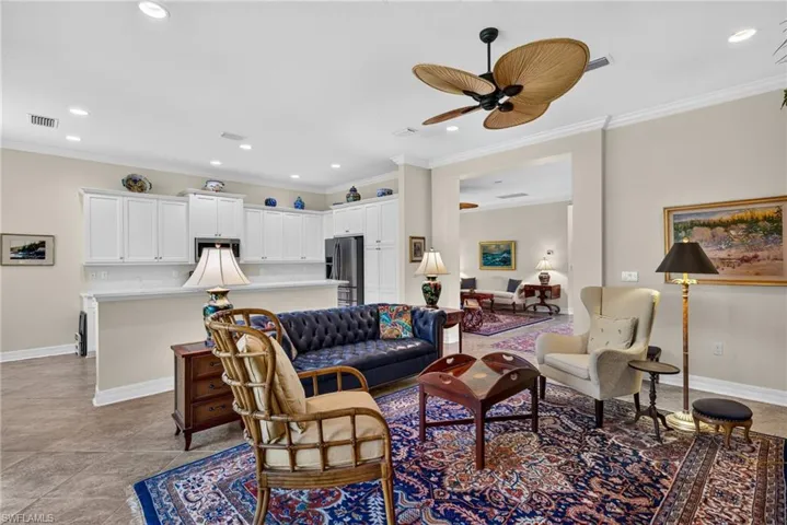 3804 Columbia Ct, Naples, Florida 34119