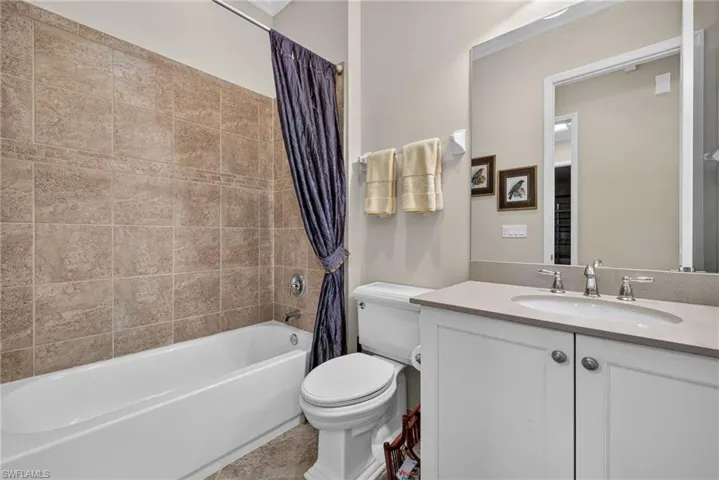 3804 Columbia Ct, Naples, Florida 34119