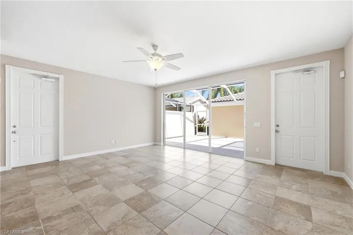 7821  Veronawalk  BLVD, Naples, FL 34114