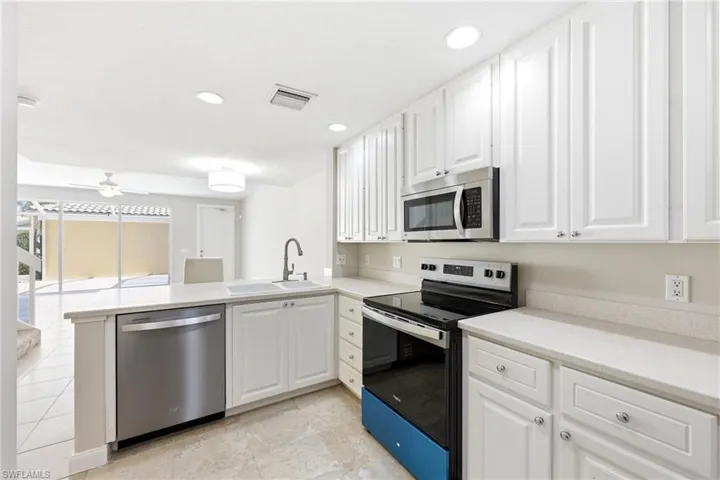 7821  Veronawalk  BLVD, Naples, FL 34114