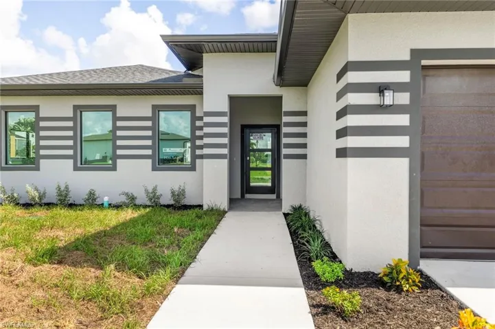 614 Nw 9th St, Cape Coral, Florida 33993