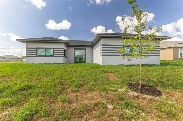 614 Nw 9th St, Cape Coral, Florida 33993