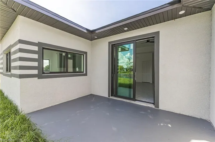 614 Nw 9th St, Cape Coral, Florida 33993