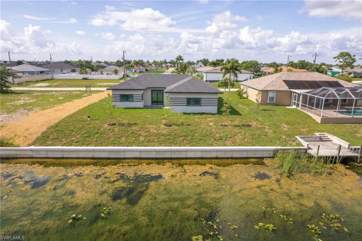 614 Nw 9th St, Cape Coral, Florida 33993