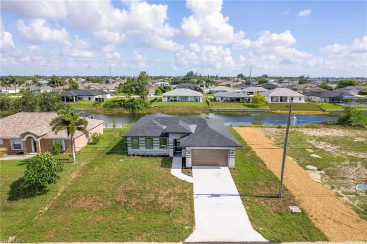 614 Nw 9th St, Cape Coral, Florida 33993