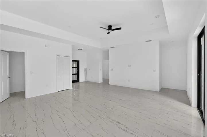614 Nw 9th St, Cape Coral, Florida 33993