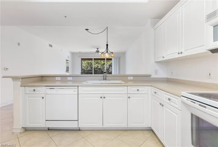 Great Floor Plan with a Great Kitchen to Entertain!