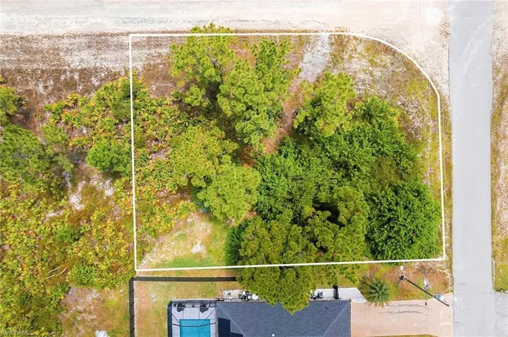 837 Fullerton Ave S, Lehigh Acres, Florida 33974
