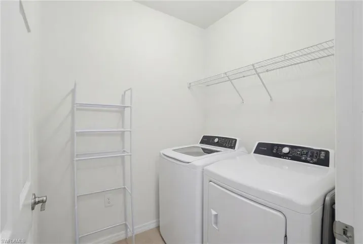 3422 Cancun Ct, Cape Coral, Florida 33909
