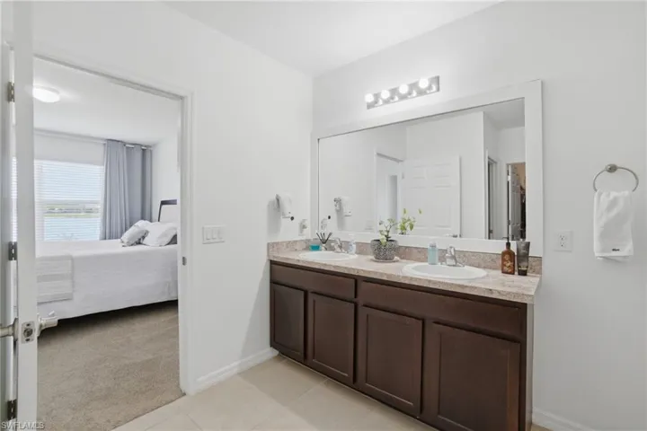 3422 Cancun Ct, Cape Coral, Florida 33909