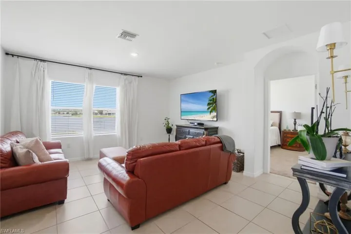 3422 Cancun Ct, Cape Coral, Florida 33909