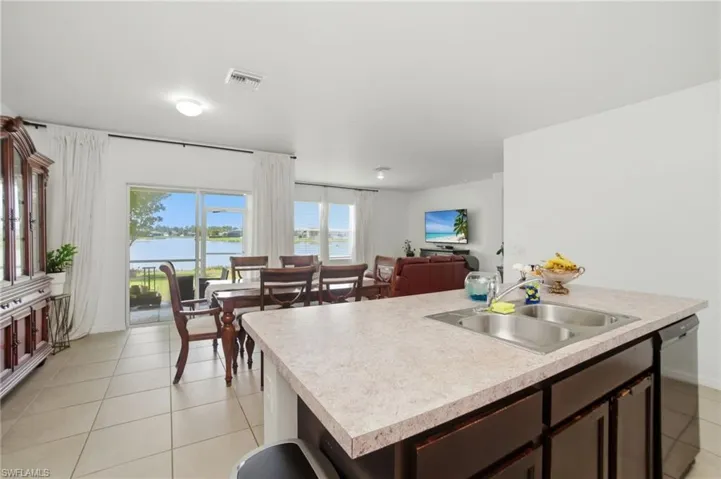 3422 Cancun Ct, Cape Coral, Florida 33909