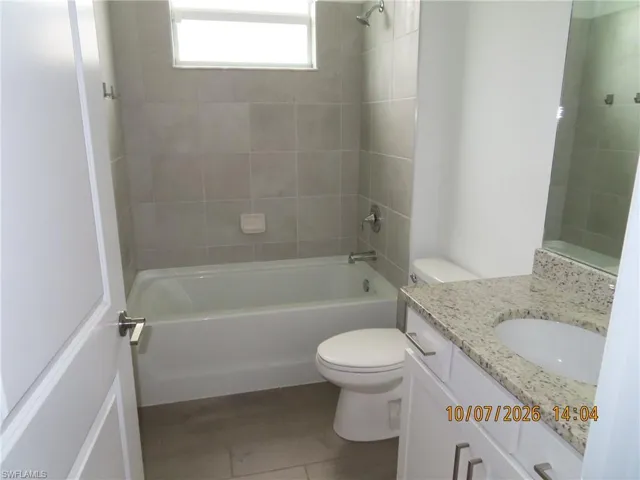 17401 Walnut Run Dr, Alva, Florida 33920