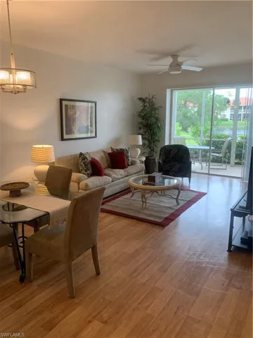 230 Robin Hood Cir 102, Naples, Florida 34104