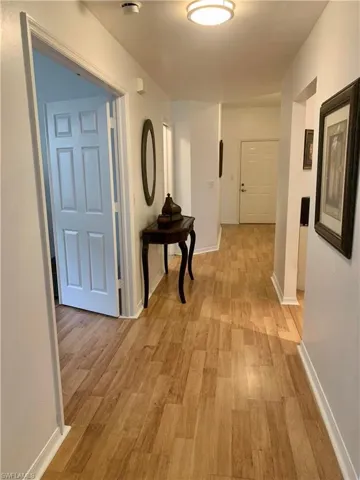 230 Robin Hood Cir 102, Naples, Florida 34104