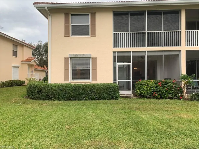 230 Robin Hood Cir 102, Naples, Florida 34104