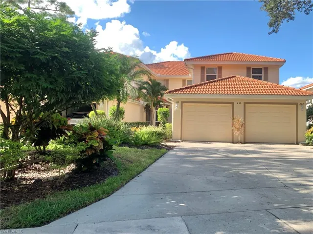 Welcome to 230 Robin Hood Cir unit 102!