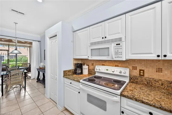 1657 Morning Sun Ln E17, Naples, Florida 34119