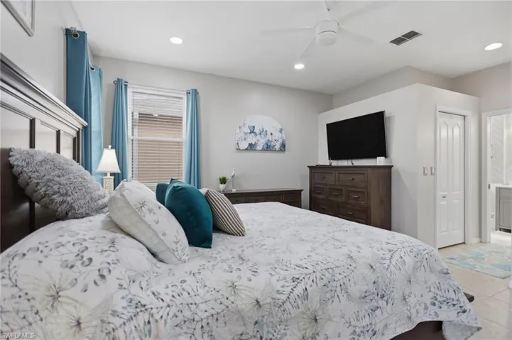 20700 Persimmon Pl, Estero, Florida 33928