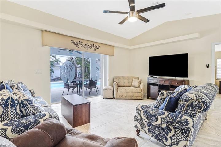2714 SW 8th CT, CAPE CORAL FL 33914
