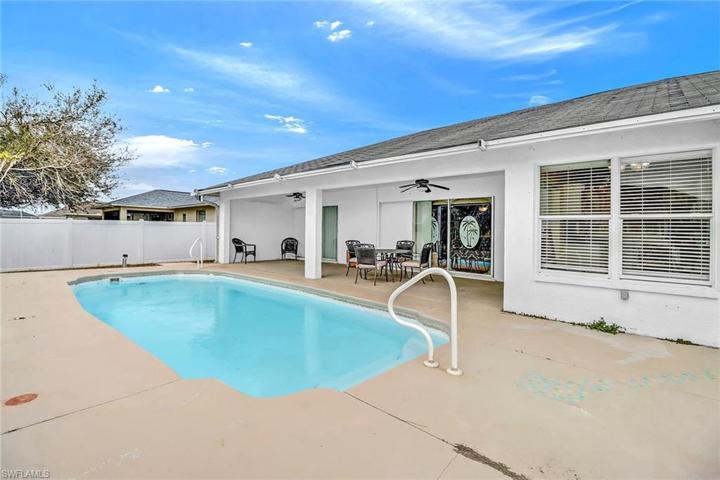 2714 SW 8th CT, CAPE CORAL FL 33914