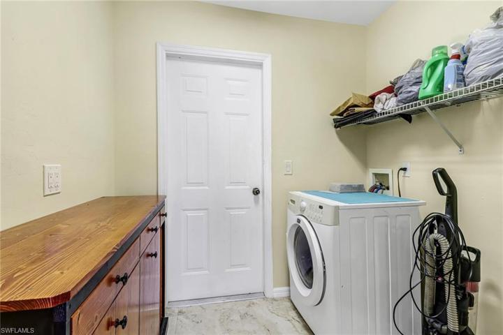 2714 SW 8th CT, CAPE CORAL FL 33914