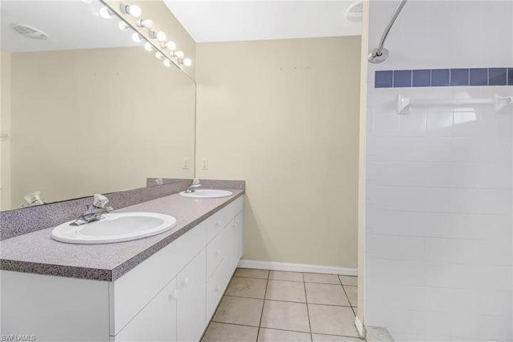 2714 SW 8th CT, CAPE CORAL FL 33914