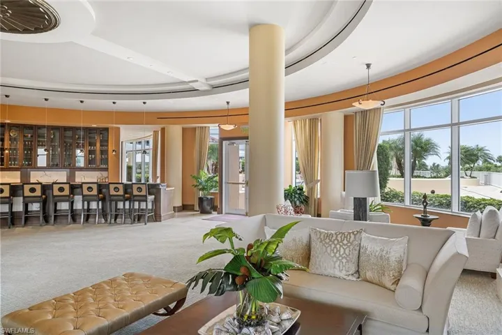 4501  Gulf Shore N BLVD, Naples, FL 34103