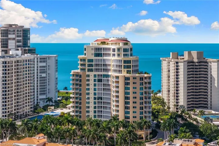 4501  Gulf Shore N BLVD, Naples, FL 34103
